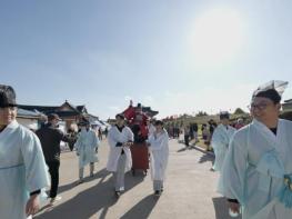 당진시, 면천읍성축제 성료…'정으로 만드는 축제' 기사 이미지